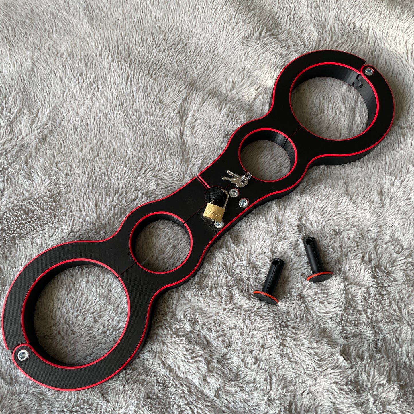 BDSM-Pranger – Hand- und Fußfesseln