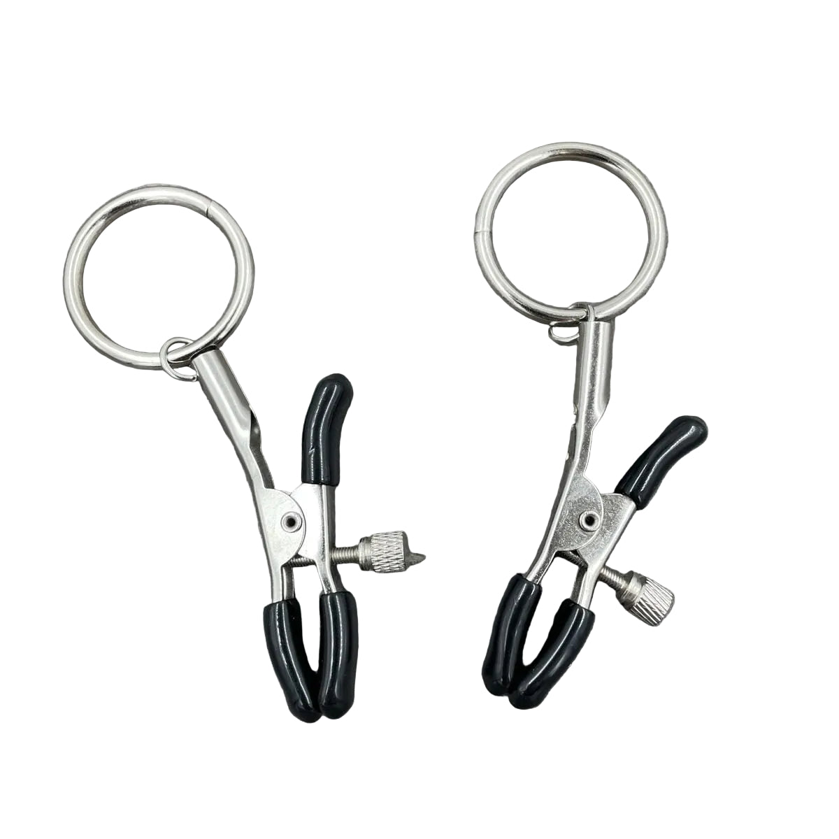 Een set verstelbare tepelklemmen met ring en een rubberen bescherming in het zwart.