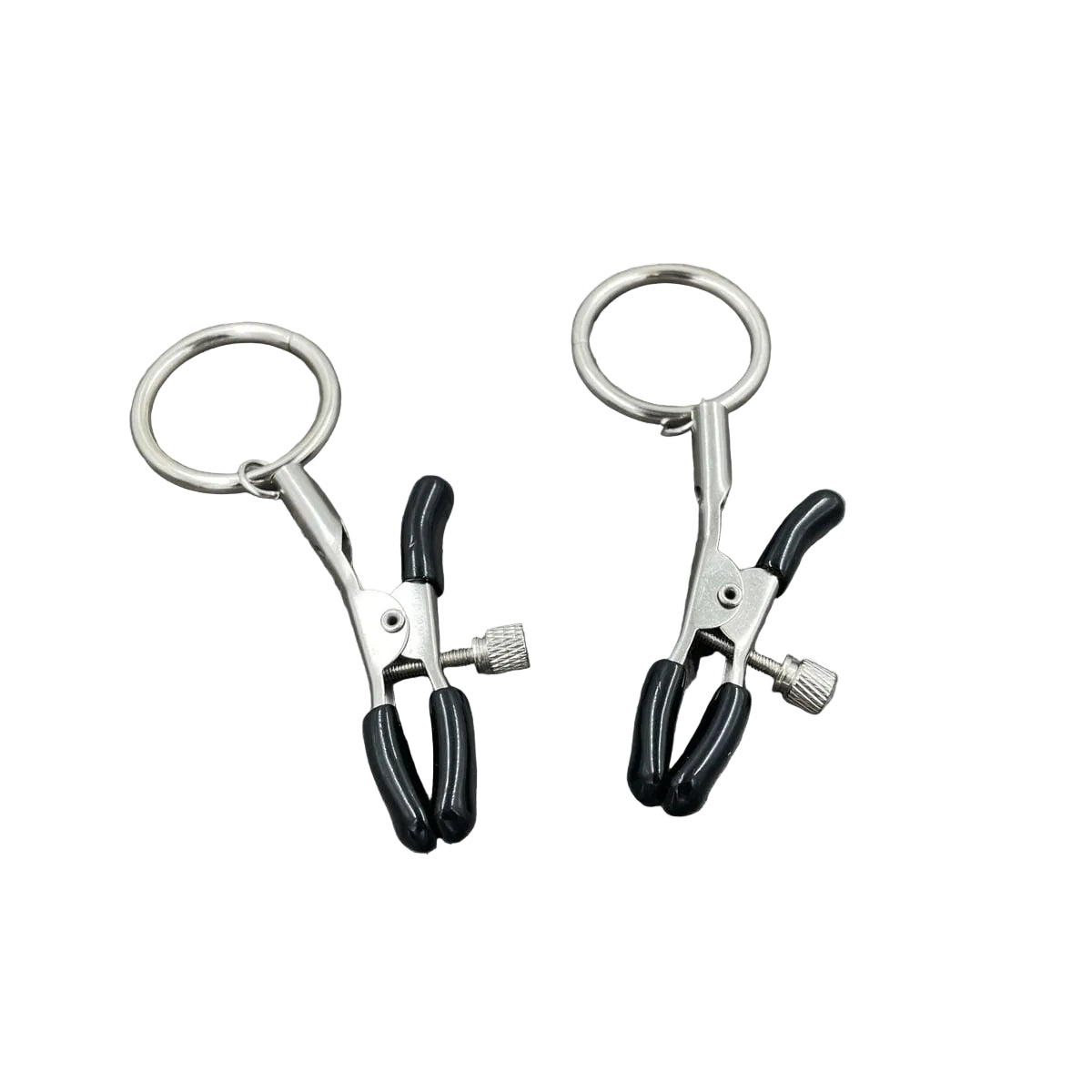 Een set verstelbare tepelklemmen met ring en een rubberen bescherming in het zwart.
