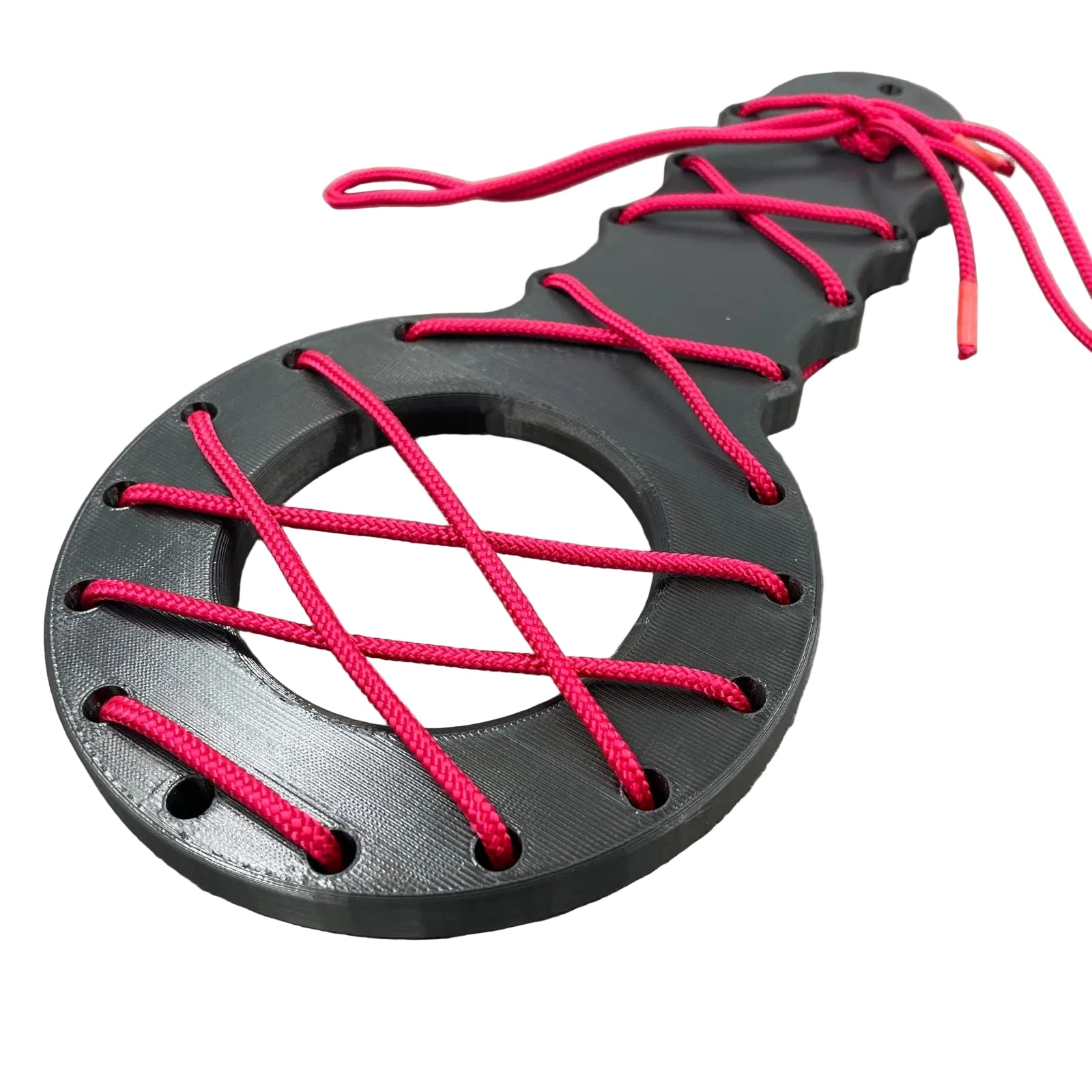 Een BDSM CBT plankje met rood touw
