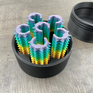 Een set van 6 shibari rope spikes in een doosje