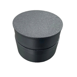 Een zwart doosje voor shibari rope spikes